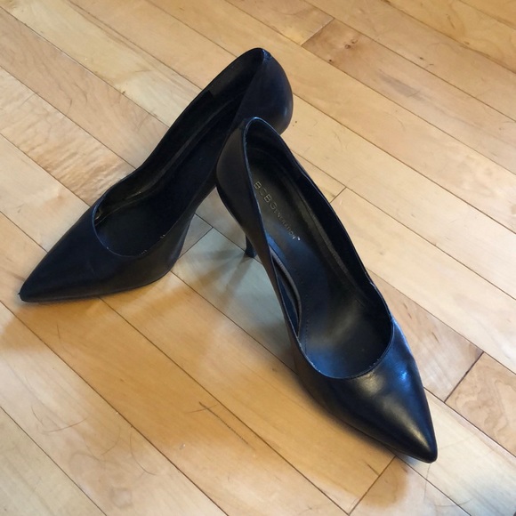 BCBG Generation Black Leather Heels - Picture 5 of 5